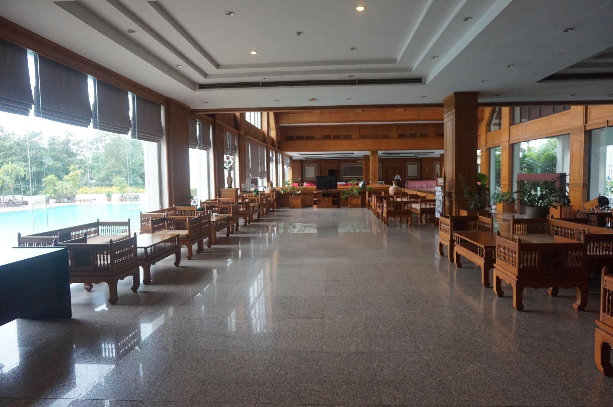 Rimpao Hotel Kalasin Exterior photo